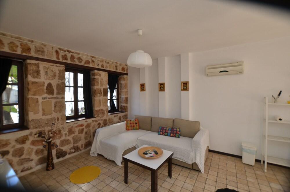 La Paloma Otel
